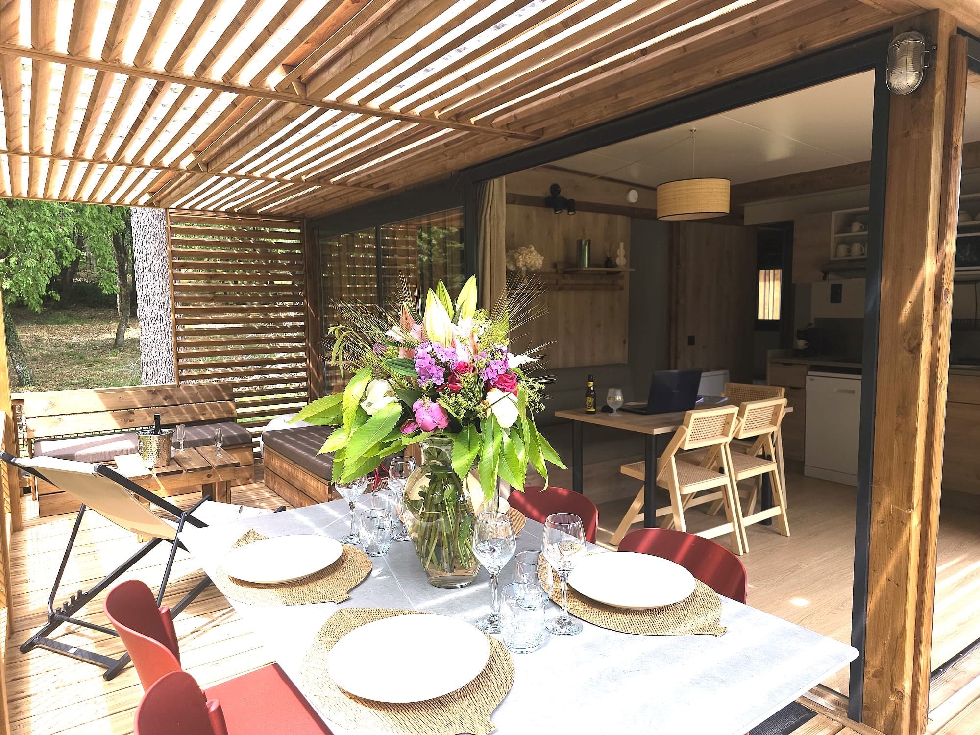 Premium chalet with two terraces and double exposure facing the pond