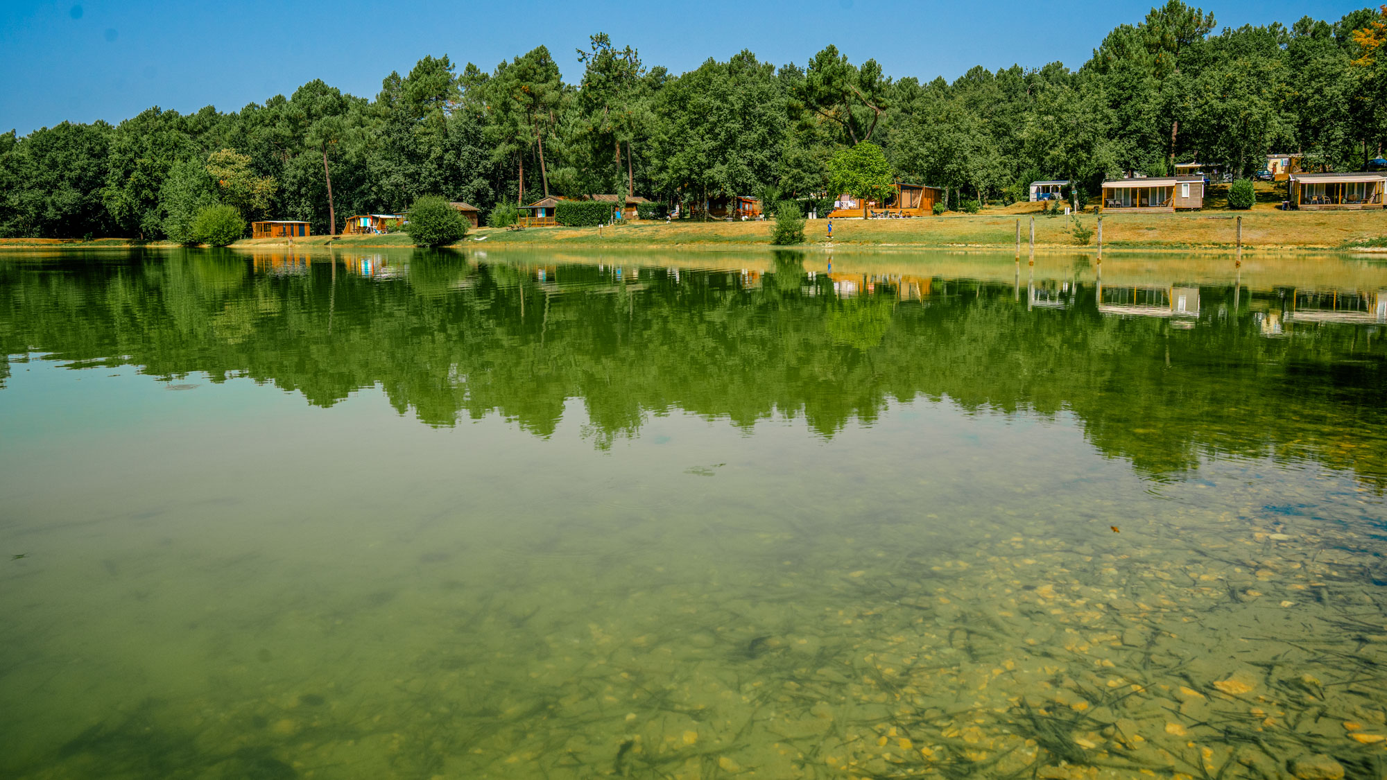 ecolodge vue sur lac dordogne